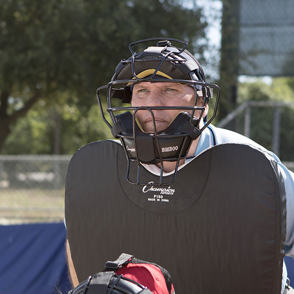 OUTSIDE BODY UMPIRE CHEST PROTECTOR